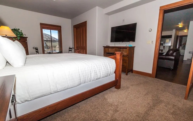 Oro Grande #306 - 3 Br Condo