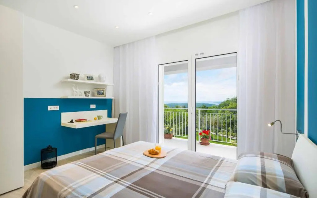 Villa White Pebble I