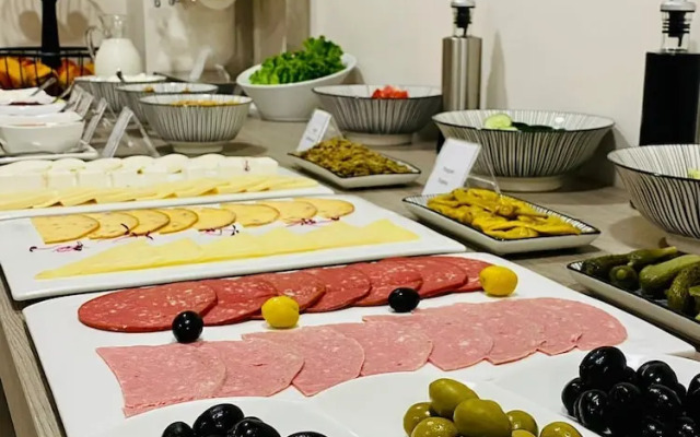 Dining · Tbilisi — photo 13