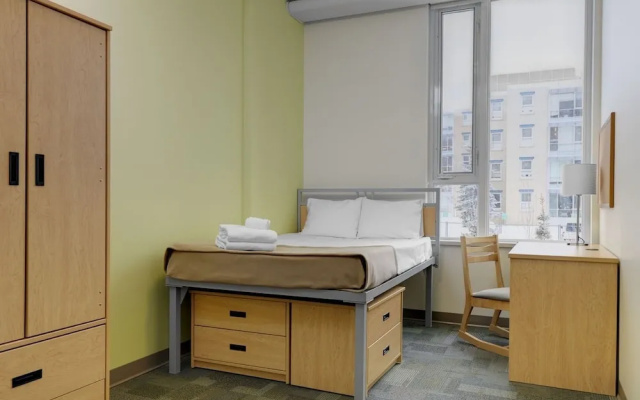 University of Calgary - Seasonal Residence