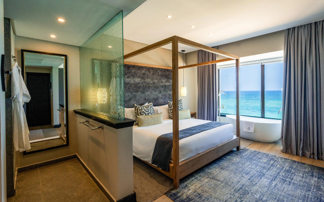 Sea Cliff Hotel