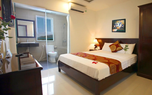 Azura Hotel