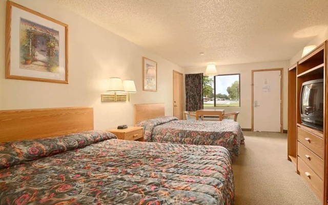 Days Inn by Wyndham Richland