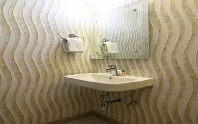 Hotel RK Grand Inn by OYO Rooms