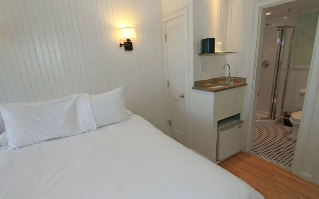 Anchor Inn Beach House