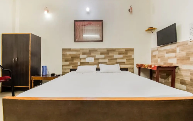 SPOT ON 8003 Hotel New Akash