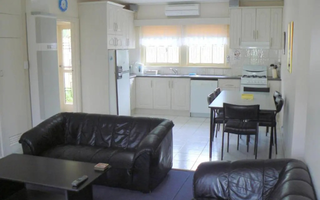 Rosebud Beach Unit 200 mt to Beach Late checkout