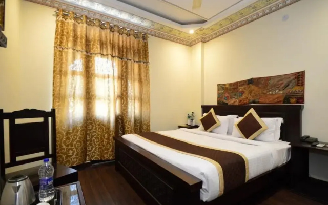 Hotel Surya Garh