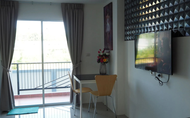 Trio Gems Condo Beach