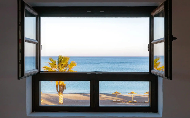 Crystalia Beach House
