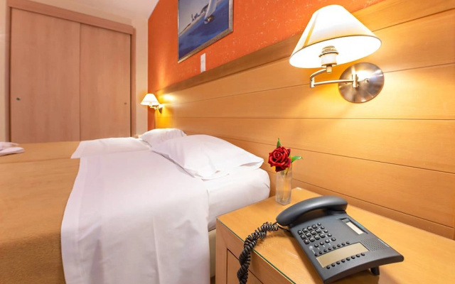 Avra Hotel