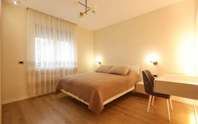 Grandstay Portside in Durr s