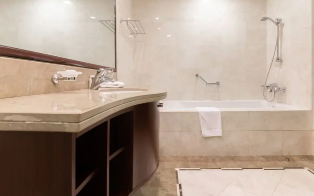 Grandeur Residences