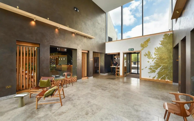 Bracken Hide Hotel