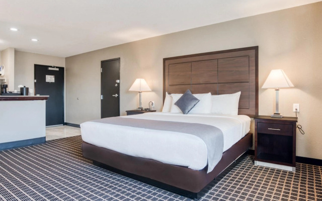 Alexis Hotel & Banquets Dallas Park Central Galleria