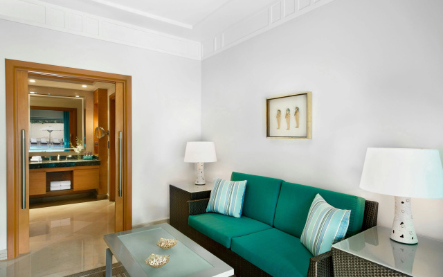 The Nile Ritz-Carlton, Cairo
