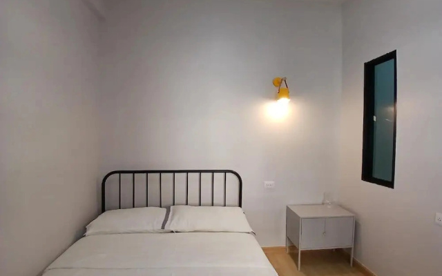 Yoosabai Hostel And Guesthouse