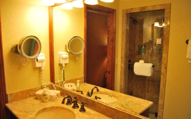 White Pines 1-BD at Westgate - Peak Mountain