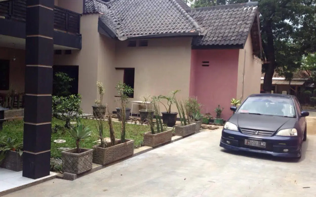 Rumah Wayang Guest House