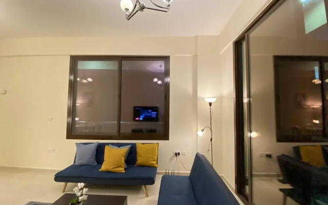 Lux BnB 1BD JVC