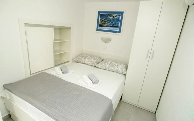 Apartments Miro