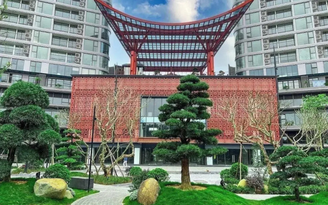 Landmark Ecopark by Emily in Town
