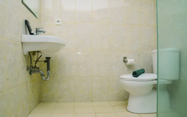 Best Price Studio at Tamansari the Hive Apartment