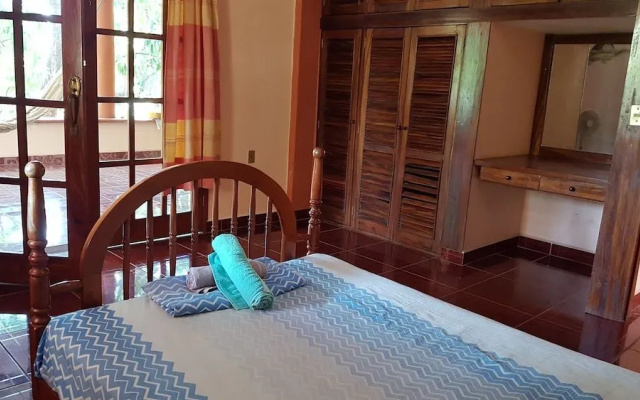 Villa Mango Hostel