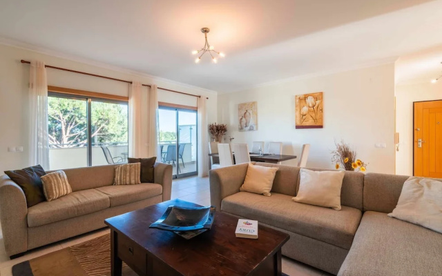 Balaia Residence 2 Bedroom Penthouse With Pool