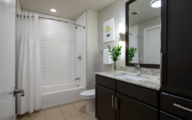 Cozysuites TWO Beautiful 2BR 2BA Apartments