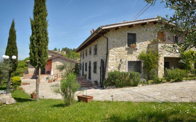 Отель Il Casale delle Ginestre Bed & Breakfast Кастель-Сан-Пьетро-Романо вид на фасад