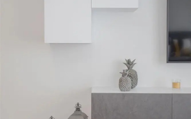 Liiiving -Luxury River View Apartment IV
