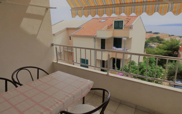 Apartments "ruza" Baska Voda