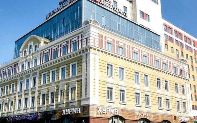 Гостиница Дипломат вид на фасад