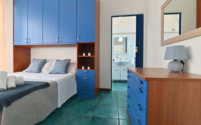 IzzHome Holiday Terrace