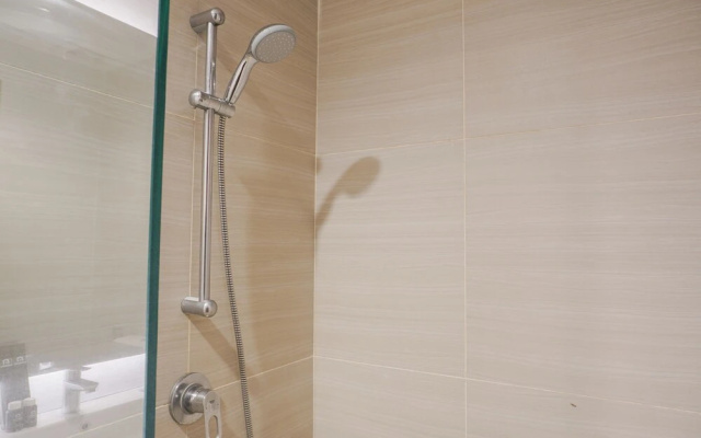 Luxurious 1Br at West Vista Apartment by Travelio
