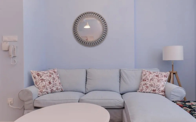 FM Deluxe 2-BDR Apartment - LOVEly