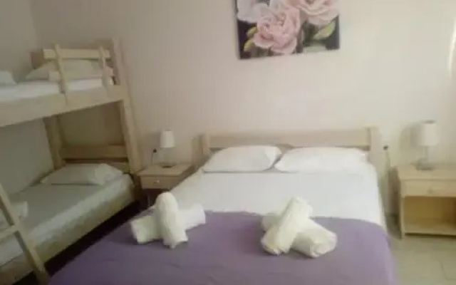 Mamanis Studios