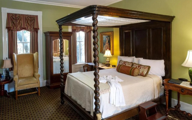 Eliza Thompson House, Historic Inns of Savannah Collection