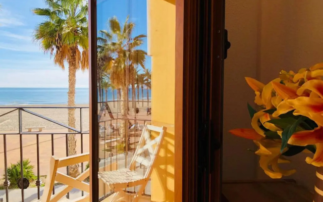 AR27-2 Apartamento en primera línea del mar