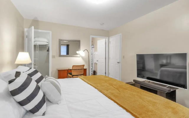 Comfy Condo