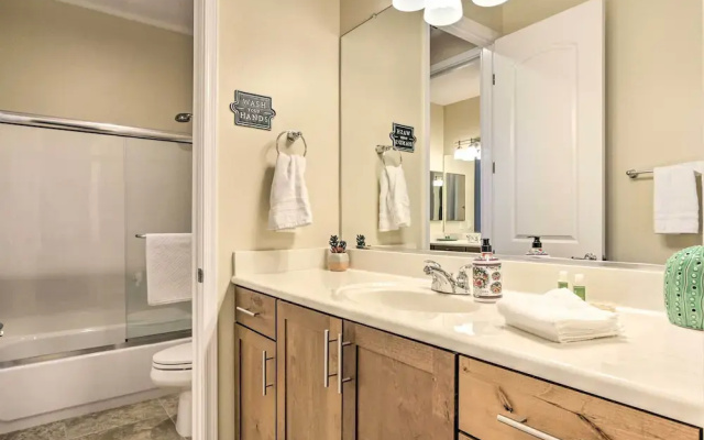 11 Mi to Dtwn Phoenix: Laveen Village Home w/ Pool