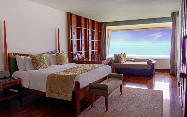 Samabe Bali Suites & Villas