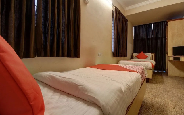 OYO 23051 Hotel Surya Yatri Niwas