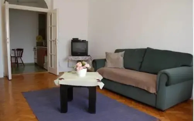 Hill Apartman
