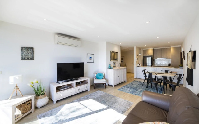 Accommodate Canberra - Envy