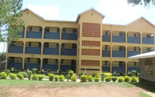Camunya Hotel Ugunja