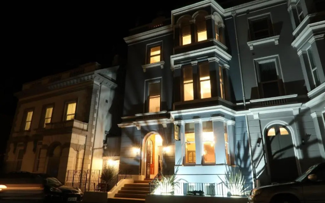 Camelot Hotel