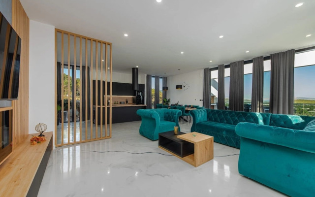 Modern Villa Porta in Novalja