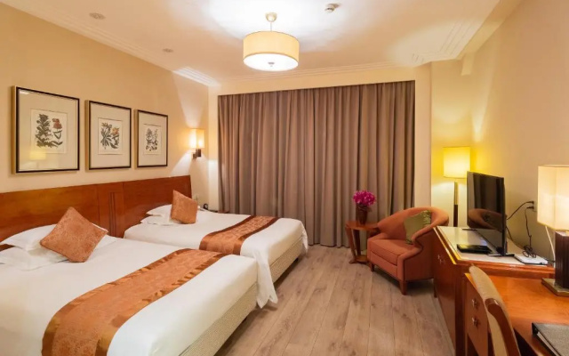 Отель Broadway Mansions Shanghai